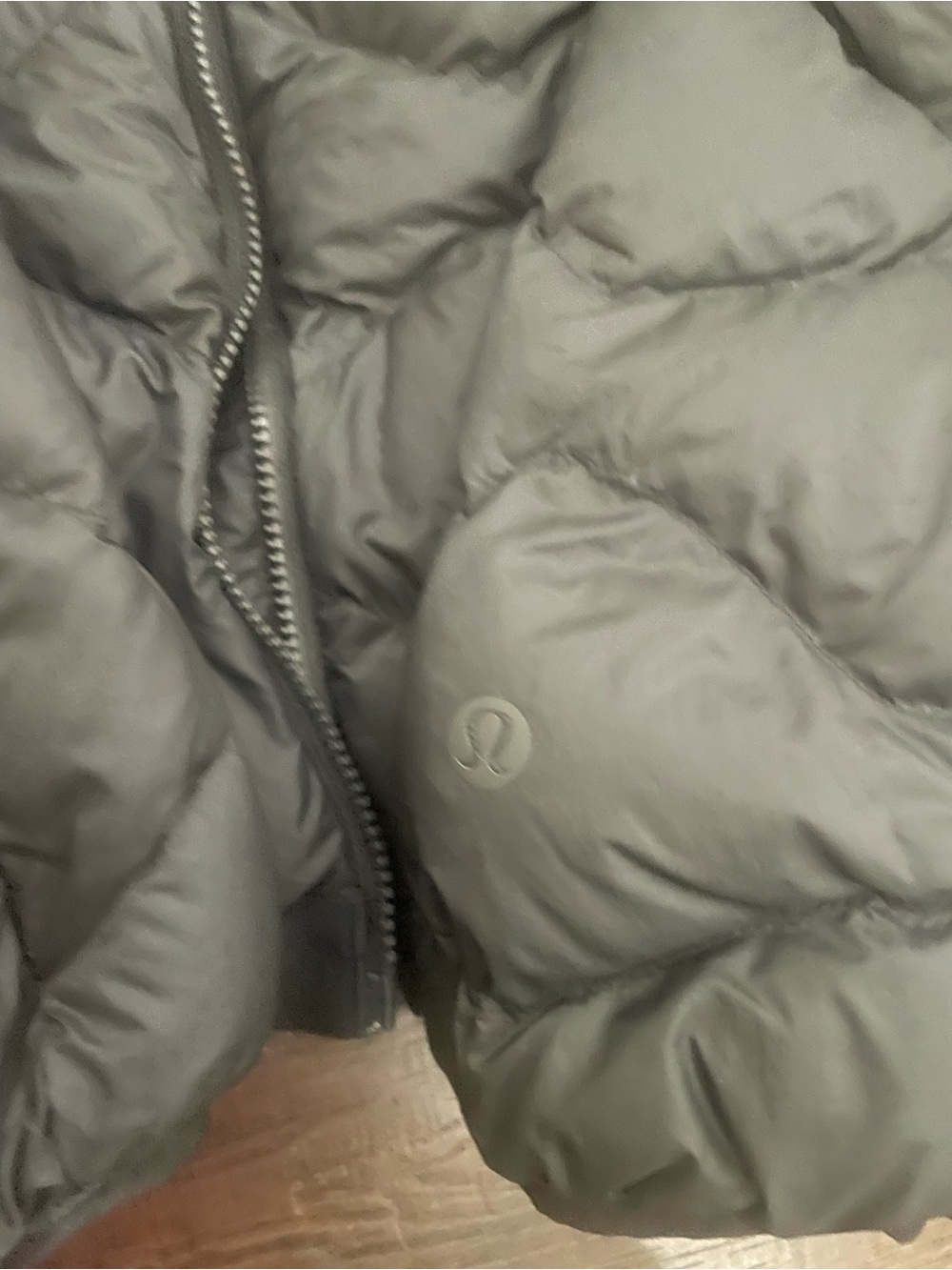 Lululemon midnight black featherweight down puffer jacket - Picture 3 of 4